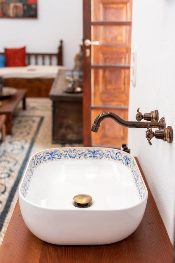 Antique Lindos (Rhodes)